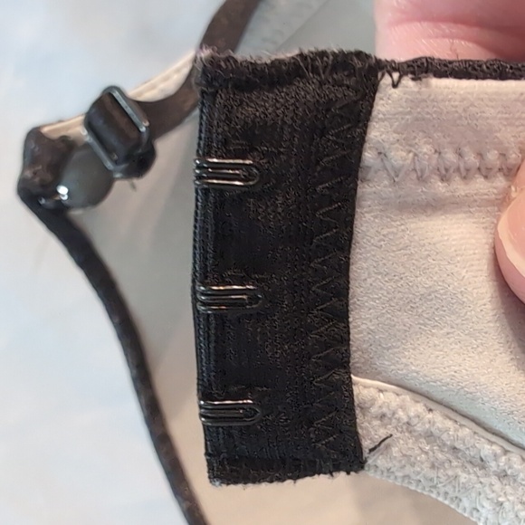 Women's Size 36D Unbranded Black Padded Pushup Bra with Underwire - Picture 4 of 12